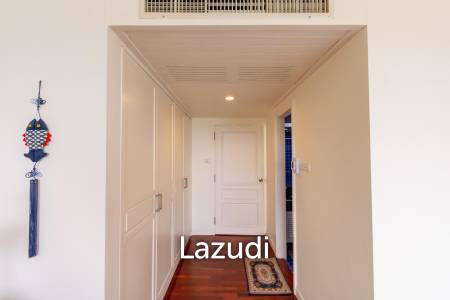 Large Absolute Beachfront Penthouse With Mesmerizing Ocean Views