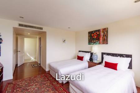 Large Absolute Beachfront Penthouse With Mesmerizing Ocean Views