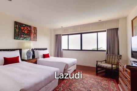 Large Absolute Beachfront Penthouse With Mesmerizing Ocean Views