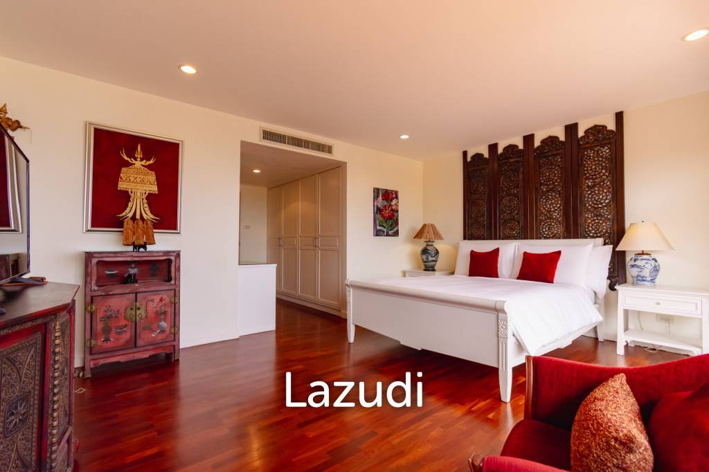 Large Absolute Beachfront Penthouse With Mesmerizing Ocean Views