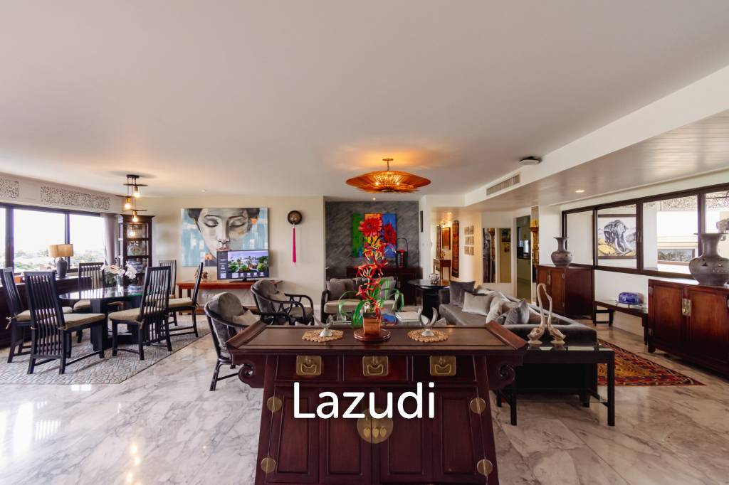 Large Absolute Beachfront Penthouse With Mesmerizing Ocean Views