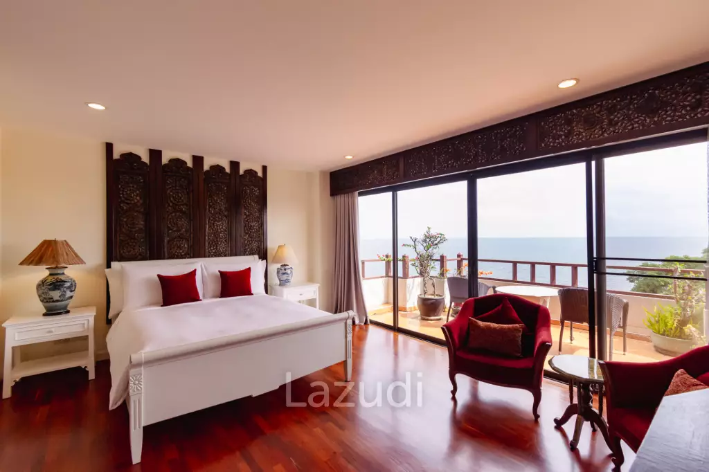 Large Absolute Beachfront Penthouse With Mesmerizing Ocean Views