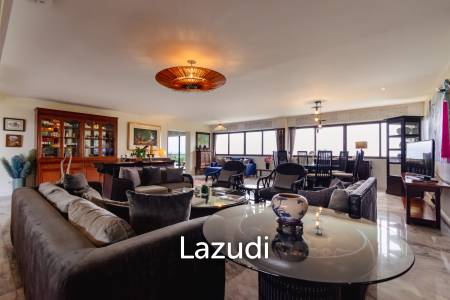 Large Absolute Beachfront Penthouse With Mesmerizing Ocean Views