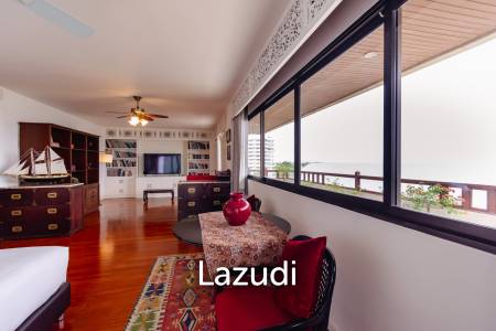 Large Absolute Beachfront Penthouse With Mesmerizing Ocean Views