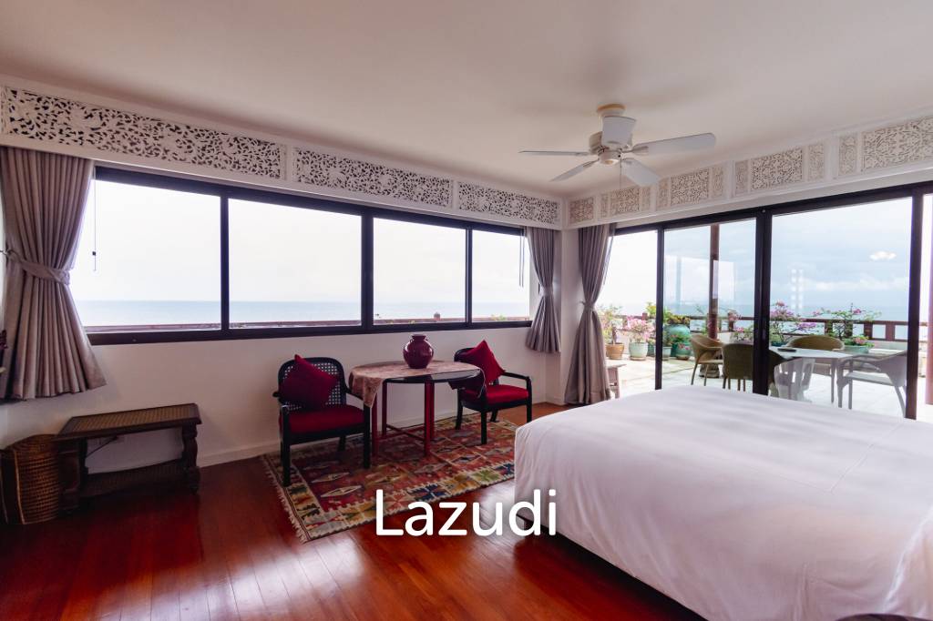 Large Absolute Beachfront Penthouse With Mesmerizing Ocean Views