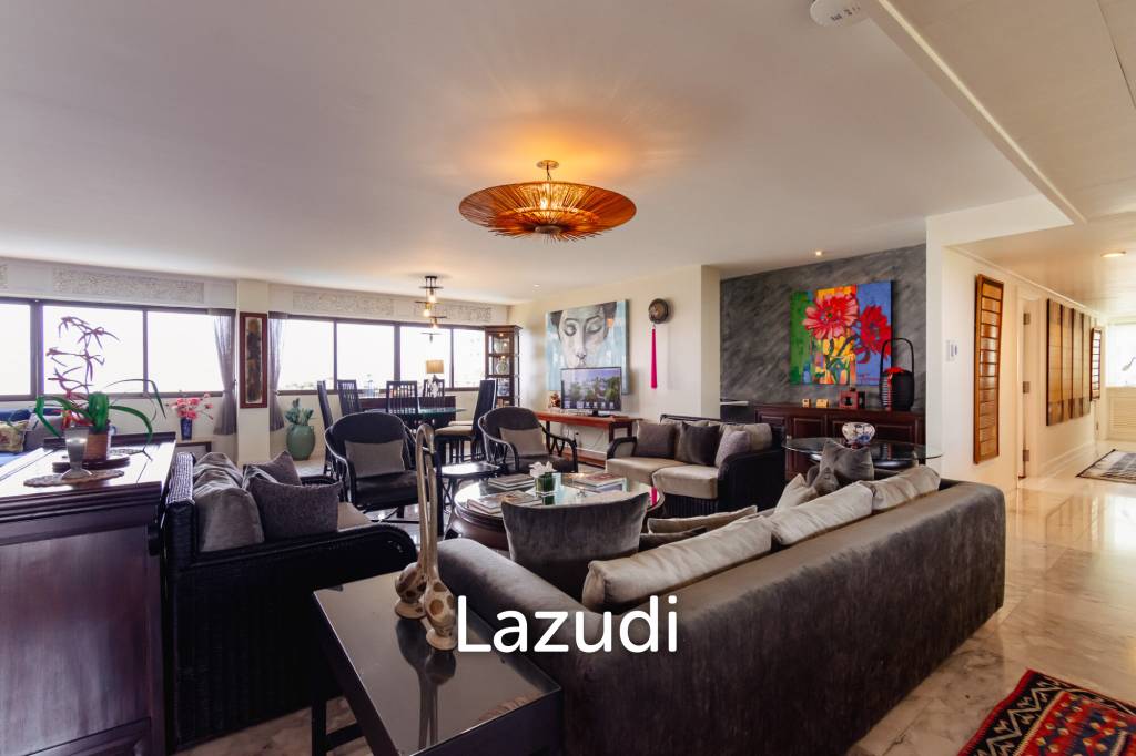 Large Absolute Beachfront Penthouse With Mesmerizing Ocean Views