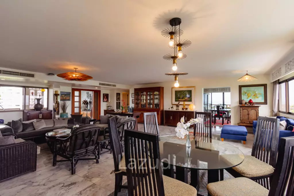 Large Absolute Beachfront Penthouse With Mesmerizing Ocean Views