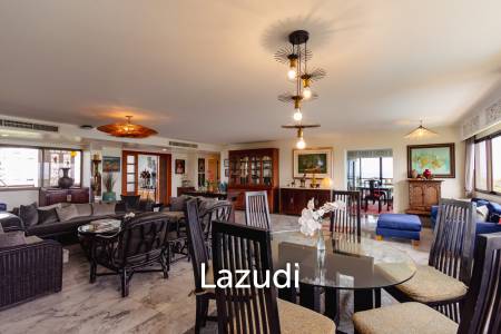 Large Absolute Beachfront Penthouse With Mesmerizing Ocean Views