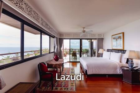 Large Absolute Beachfront Penthouse With Mesmerizing Ocean Views