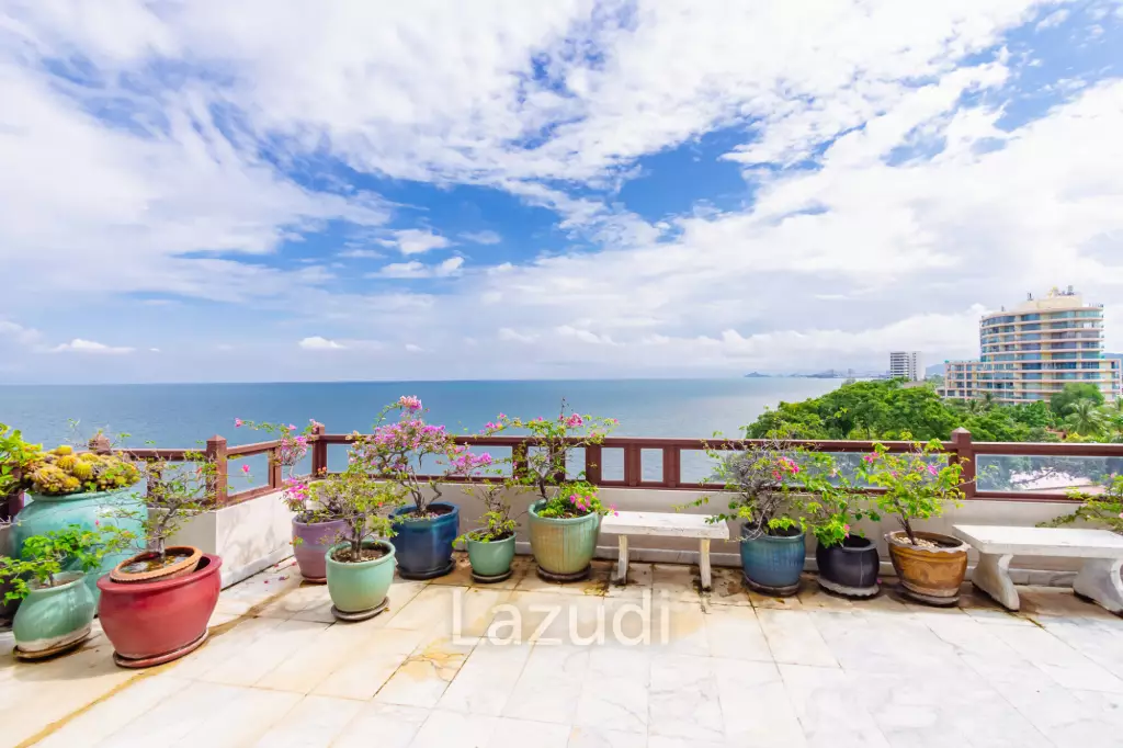 Large Absolute Beachfront Penthouse With Mesmerizing Ocean Views