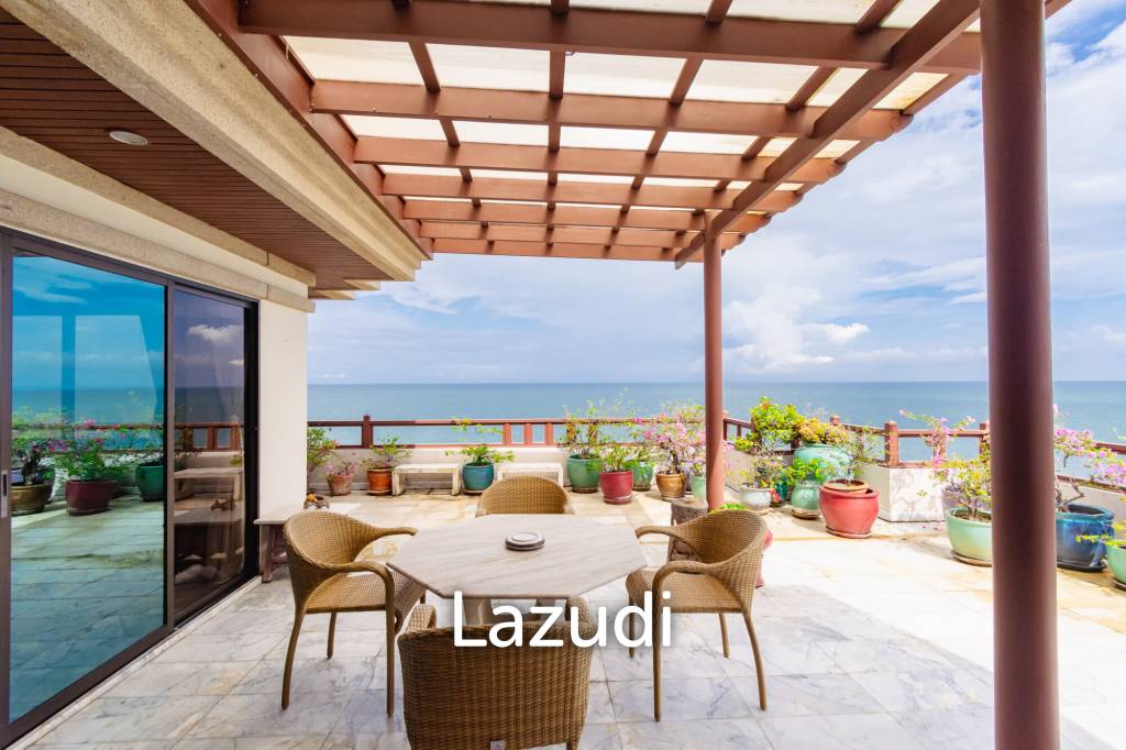 Large Absolute Beachfront Penthouse With Mesmerizing Ocean Views