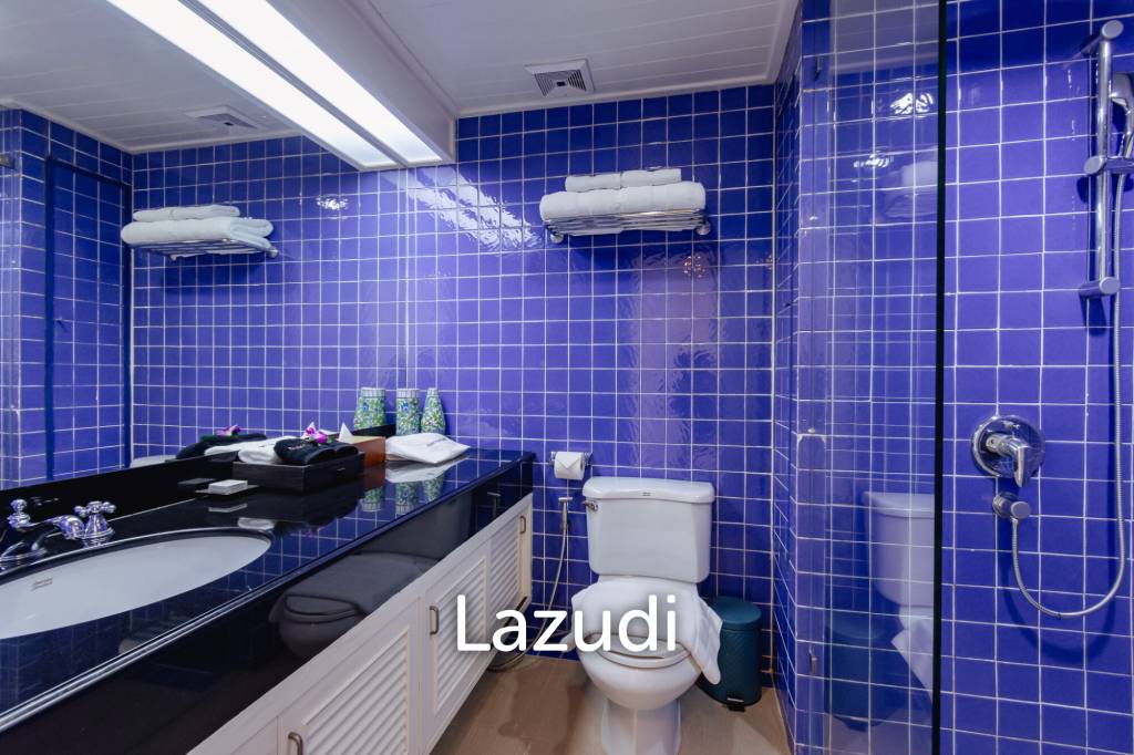 Large Absolute Beachfront Penthouse With Mesmerizing Ocean Views