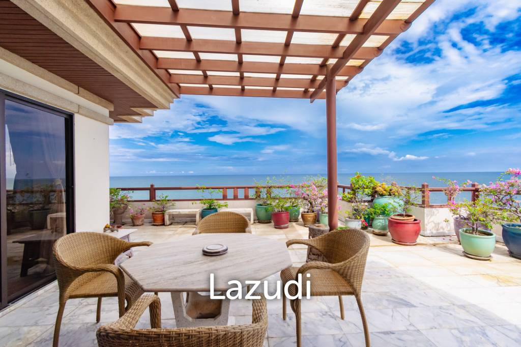 Large Absolute Beachfront Penthouse With Mesmerizing Ocean Views