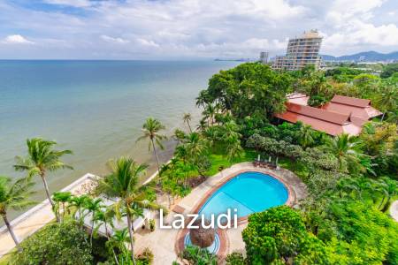 Large Absolute Beachfront Penthouse With Mesmerizing Ocean Views