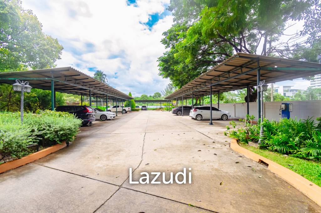 Large Absolute Beachfront Penthouse With Mesmerizing Ocean Views