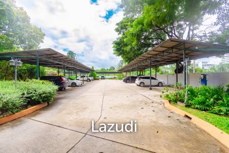 Large Absolute Beachfront Penthouse With Mesmerizing Ocean Views