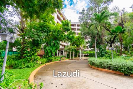 Large Absolute Beachfront Penthouse With Mesmerizing Ocean Views