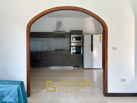 Renovated 3 bedroom Pool Villa in great location!