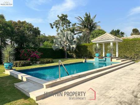 Baan Ing Phu: Noble pool villa in a first class resort