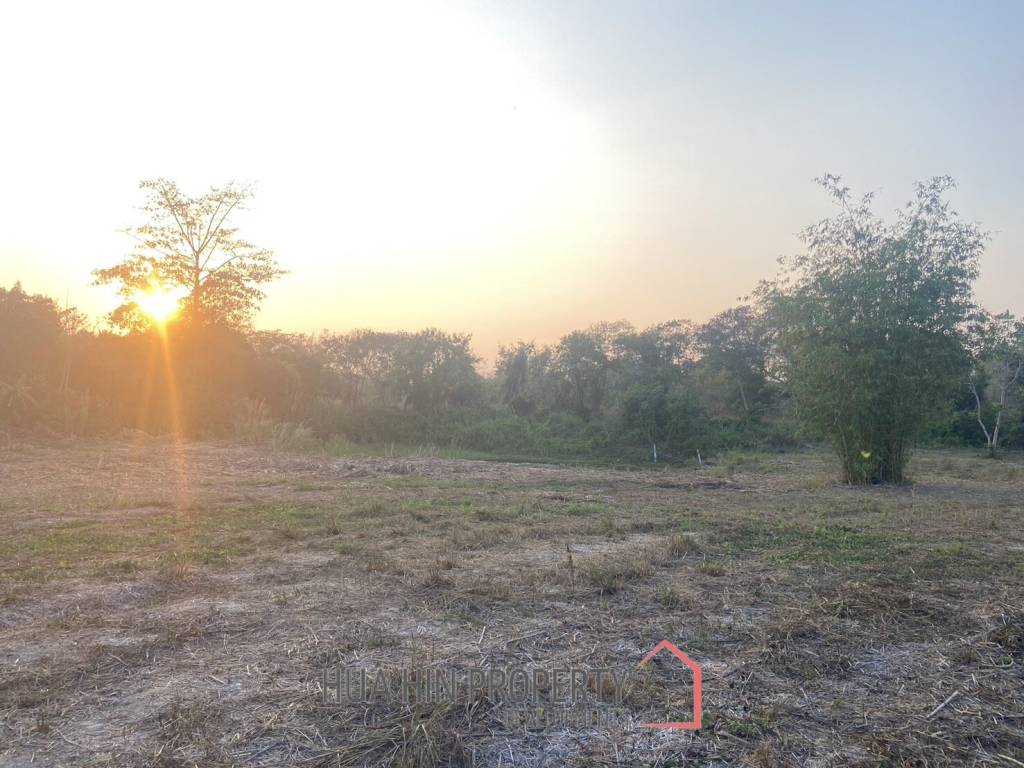 5 Rai Land Plot For Sale In Hin Lek Fai