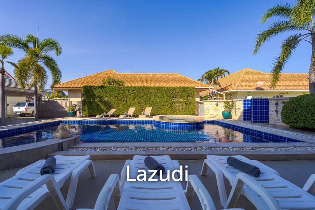 Hua Hin Palm Village : 2 Storey 6 Bedroom Pool Villa