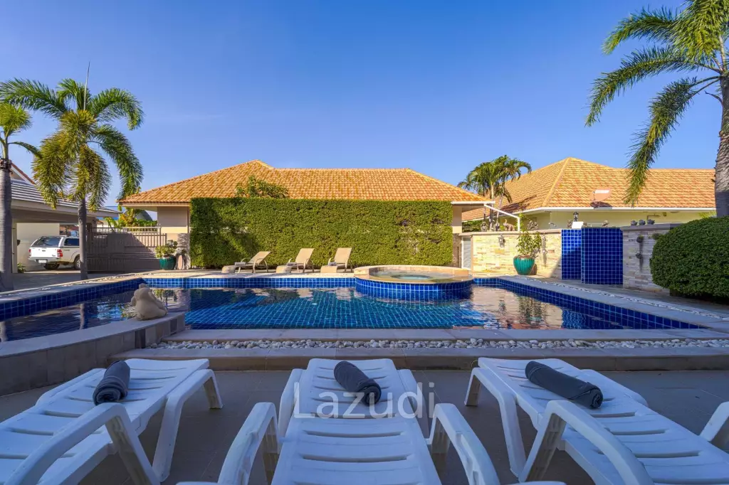 Hua Hin Palm Village : 2 Storey 6 Bedroom Pool Villa