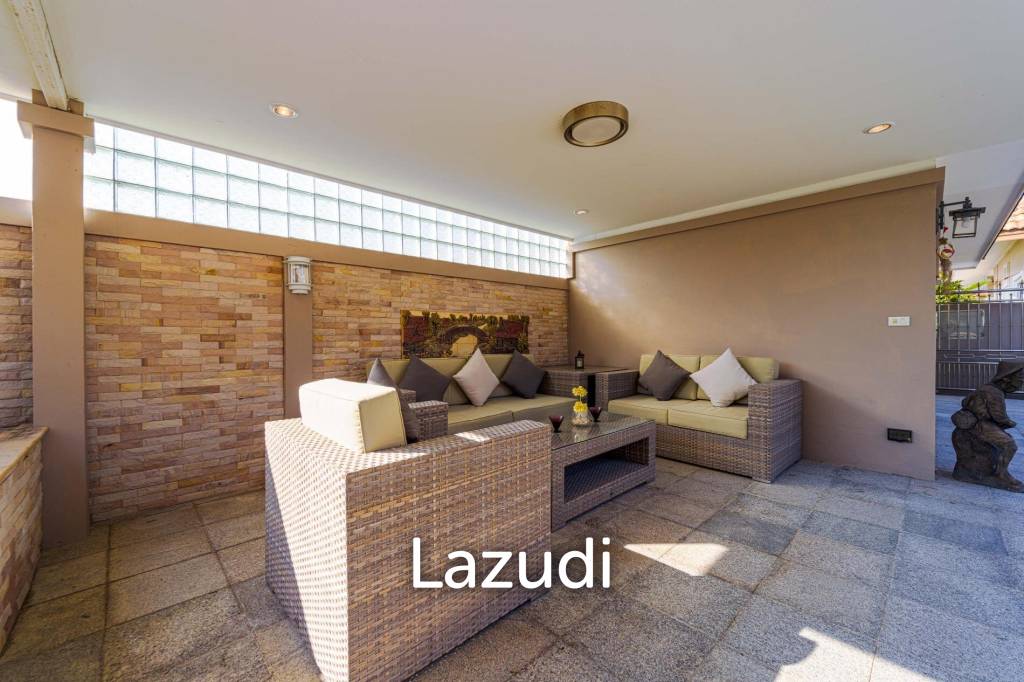 Hua Hin Palm Village : 2 Storey 6 Bedroom Pool Villa