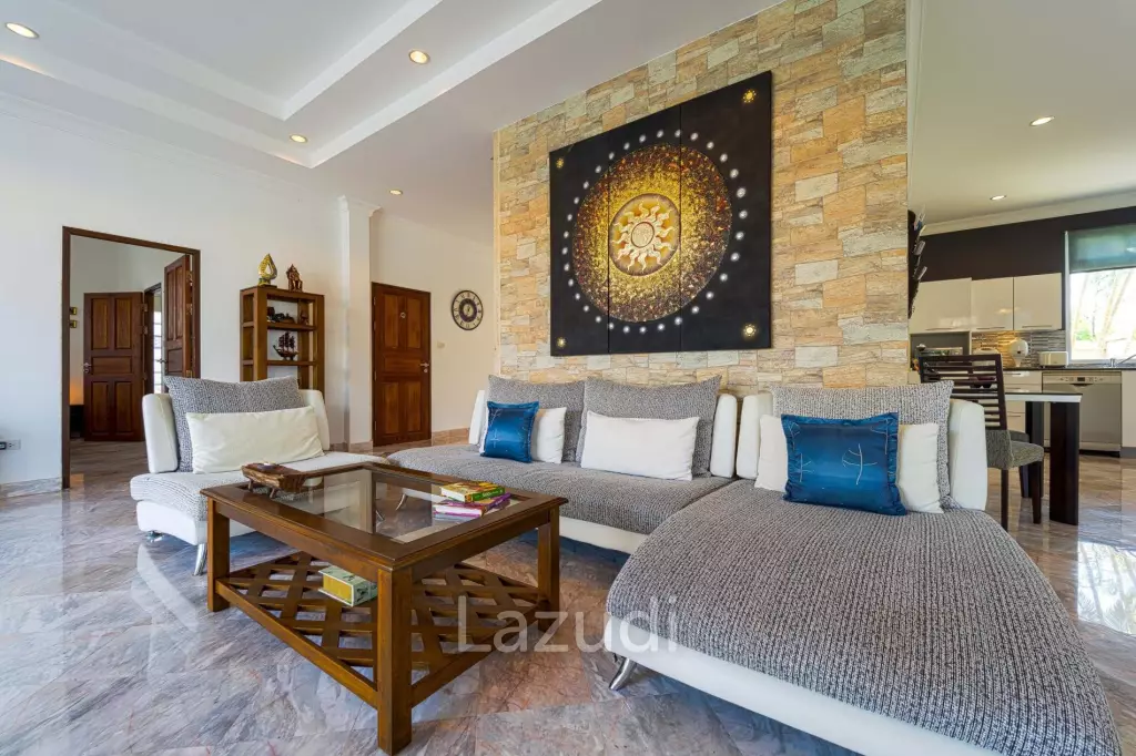 Hua Hin Palm Village : 2 Storey 6 Bedroom Pool Villa