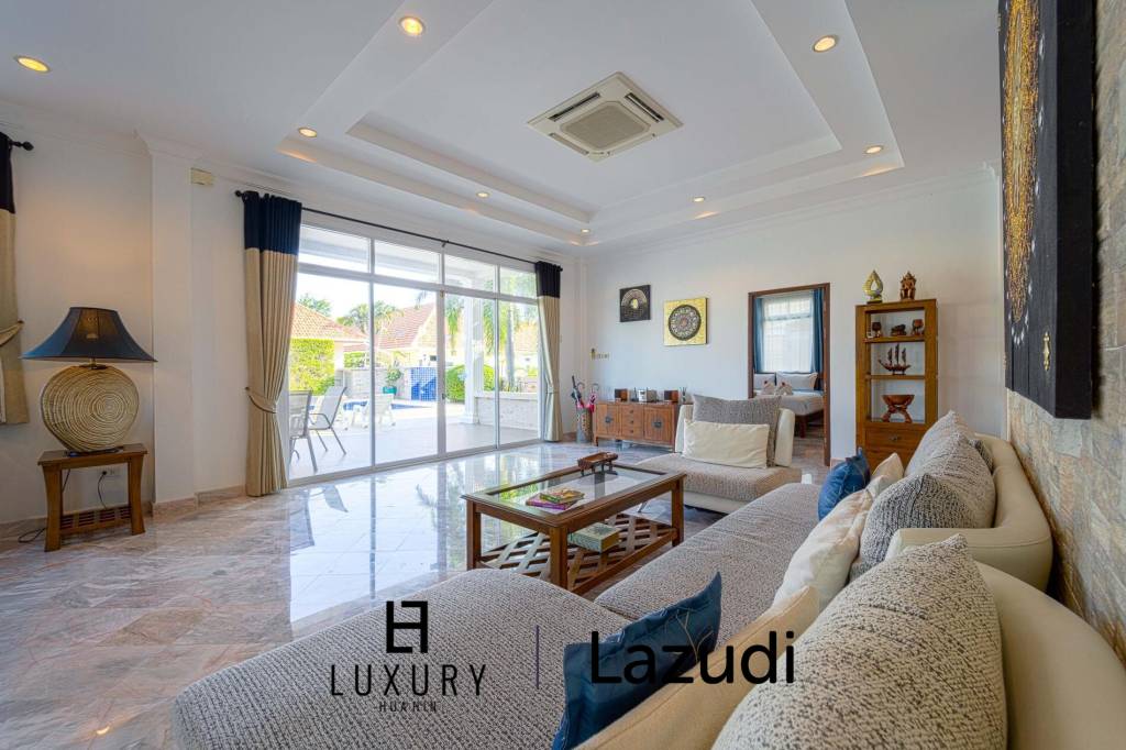 Hua Hin Palm Village : 2 Storey 6 Bedroom Pool Villa