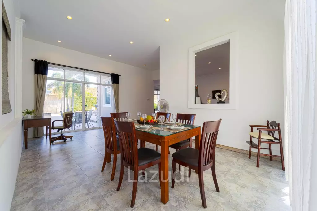 Hua Hin Palm Village : 2 Storey 6 Bedroom Pool Villa