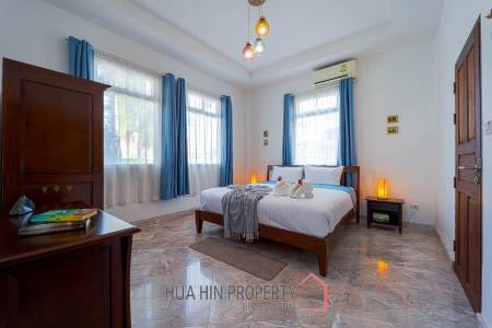 Hua Hin Palm Village : 2 Storey 6 Bedroom Pool Villa