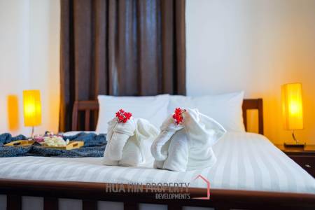 Hua Hin Palm Village : 2 Storey 6 Bedroom Pool Villa