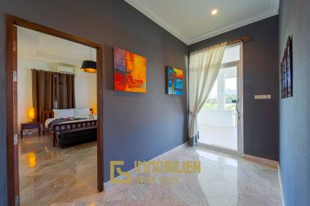 Hua Hin Palm Village : 2 Storey 6 Bedroom Pool Villa