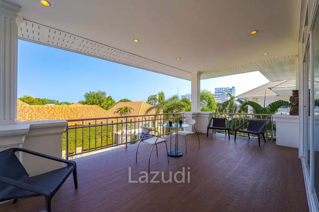 Hua Hin Palm Village : 2 Storey 6 Bedroom Pool Villa