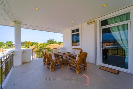 Hua Hin Palm Village : 2 Storey 6 Bedroom Pool Villa