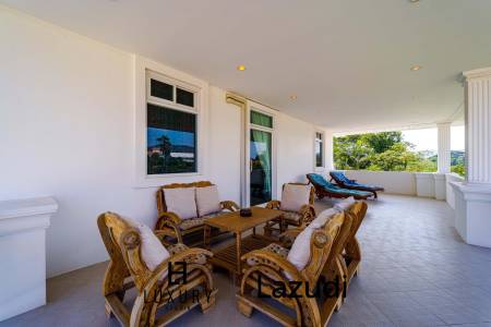 Hua Hin Palm Village : 2 Storey 6 Bedroom Pool Villa