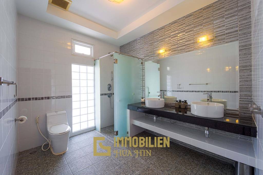 728 m² 6 Chambre 5 Salle de bain Villa Pour Vente