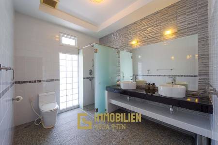 728 m² 6 Chambre 5 Salle de bain Villa Pour Vente