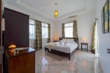 Hua Hin Palm Village : 2 Storey 6 Bedroom Pool Villa