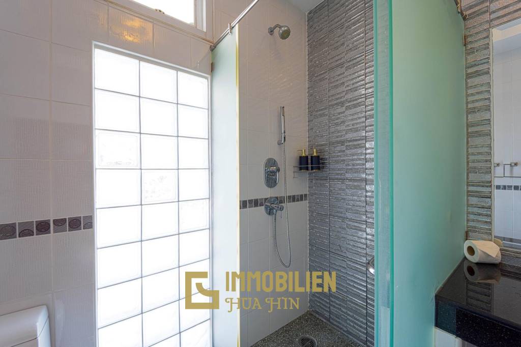 728 metro cuadrado 6 ` 5 Baño Villa de Venta