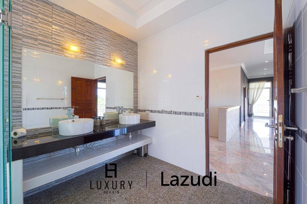 728 metro cuadrado 6 ` 5 Baño Villa de Venta