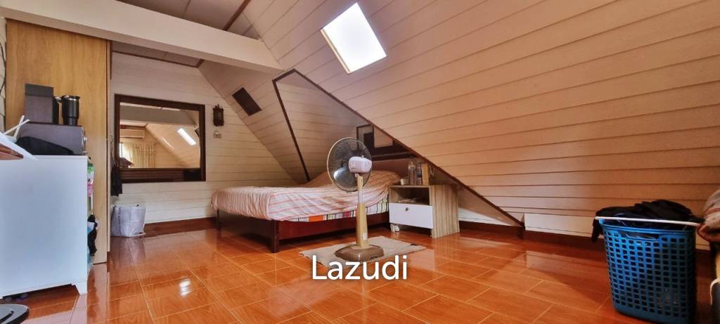 8 Beds 4 Baths 693.60 SQ.M. 3-Storey Single House