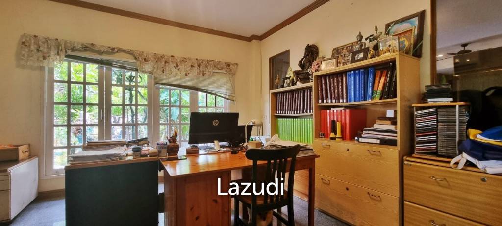 8 Beds 4 Baths 693.60 SQ.M. 3-Storey Single House