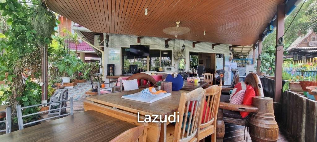 8 Beds 4 Baths 693.60 SQ.M. 3-Storey Single House