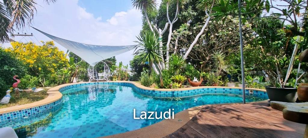 8 Beds 4 Baths 693.60 SQ.M. 3-Storey Single House