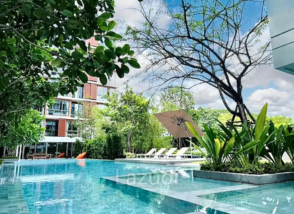 Building for sale with tenant in Klongtoey