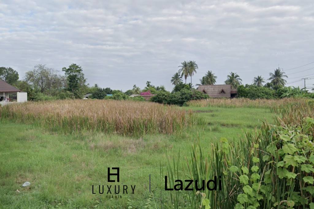 3 Rai of Land Close to Phet Kasem Rd. For Sale