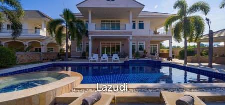 Hua Hin Palm Village: 2 Storey 6 Bedroom Pool Villa