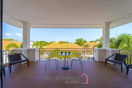 Hua Hin Palm Village: 2 Storey 6 Bedroom Pool Villa