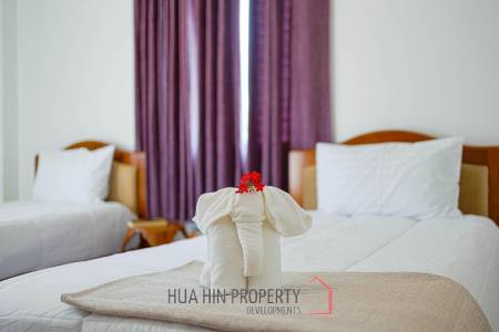 Hua Hin Palm Village: 2 Storey 6 Bedroom Pool Villa